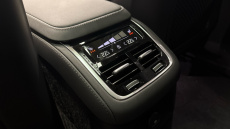 Volvo XC90 2.0 T8 PHEV Ultra Dark 5dr AWD Geartronic Estate